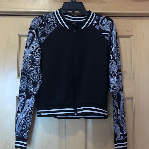 Patterned Jacket - Picture 2 of 6